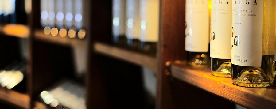 regały na wino